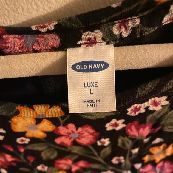 Tank Top with flowers - Picture 5 of 5